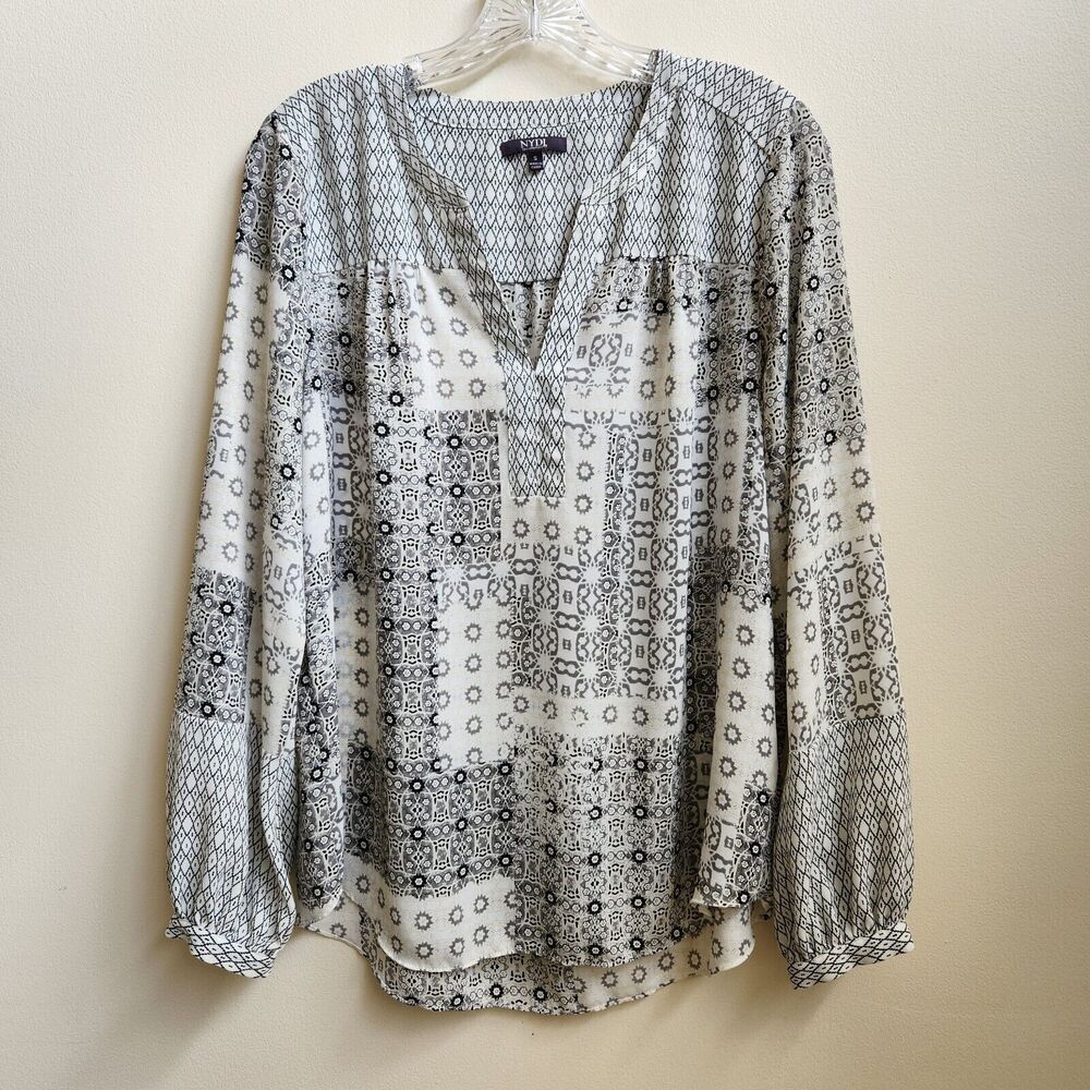 NYDJ Top Women's S Black White Abstract Print V-neck Tunic Classic Basic Preppy